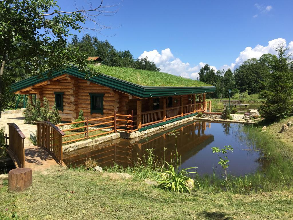 Eco House Butinar Villa Kosmach Luaran gambar